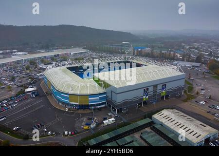 Cardiff, pays de Galles, Royaume-Uni. 9 novembre 2024. Vue aérienne générale du Cardiff City Stadium à Cardiff au pays de Galles. Le stade abrite l'équipe de football EFL Championship Cardiff City. Crédit photo : Graham Hunt/Alamy Live News Banque D'Images