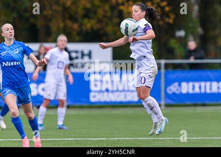 Stefania Vatafu (10 ans) d'Anderlecht photographiée lors d'un match de football féminin entre KRC Genk Ladies et RSC Anderlecht lors de la 9ème journée de la saison 2024 - 2025 de la Super League belge Lotto Womens, le samedi 9 novembre 2024 à Genk, BELGIQUE . Crédit : Sportpix/Alamy Live News Banque D'Images