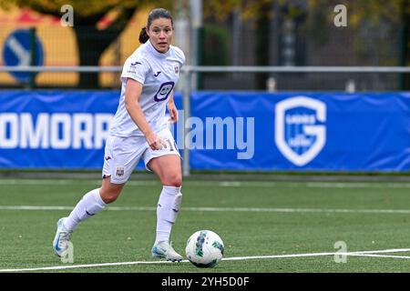 Stefania Vatafu (10 ans) d'Anderlecht photographiée lors d'un match de football féminin entre KRC Genk Ladies et RSC Anderlecht lors de la 9ème journée de la saison 2024 - 2025 de la Super League belge Lotto Womens, le samedi 9 novembre 2024 à Genk, BELGIQUE . Crédit : Sportpix/Alamy Live News Banque D'Images