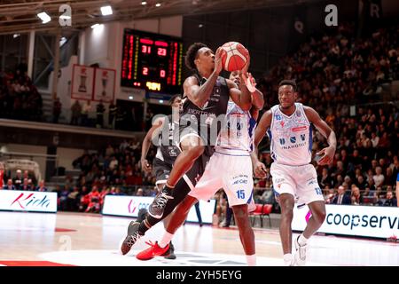 Christian Vital (Bertram Derthona Tortona) pendant Unahotels Reggio Emilia vs Bertram Derthona Tortona, match italien de basket-ball Serie A à Reggio Emilia, Italie, 09 novembre 2024 Banque D'Images