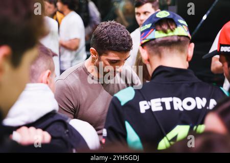 Milan, observations de célébrités - Andrea Iannone rencontre les fans à l'EICMA pour le 110ème anniversaire du salon du cycle et de la moto à Rho Fiera Milano. Sur la photo : Andrea Iannone Banque D'Images