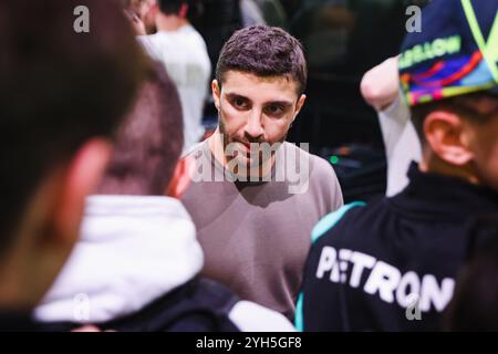 Milan, observations de célébrités - Andrea Iannone rencontre les fans à l'EICMA pour le 110ème anniversaire du salon du cycle et de la moto à Rho Fiera Milano. Sur la photo : Andrea Iannone Banque D'Images