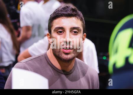 Milan, observations de célébrités - Andrea Iannone rencontre les fans à l'EICMA pour le 110ème anniversaire du salon du cycle et de la moto à Rho Fiera Milano. Sur la photo : Andrea Iannone Banque D'Images