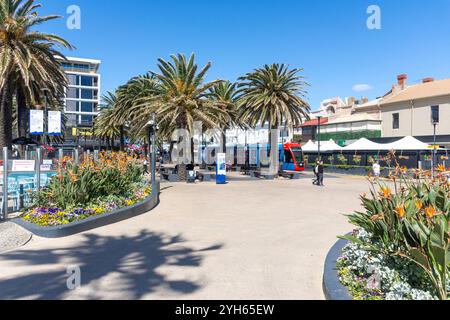 Arrêt de tramway à Moseley Square, Glenelg, Adélaïde, Australie méridionale, Australie Banque D'Images