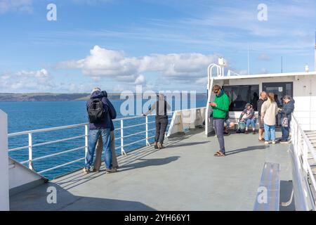 Vue de Kangaroo Island depuis le pont supérieur de Sealink Ferry, Cape Jervis, Australie méridionale, Australie Banque D'Images