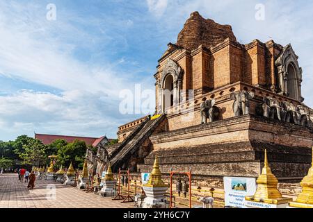 Charme ancien de Wat Chedi Luang, Chiang mai Banque D'Images