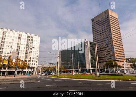 Rotterdam, pays-Bas - 10 octobre 2021 : immeuble de bureaux d'Unilever, une multinationale britannique et néerlandaise de biens de consommation dont le siège est à Londres, Banque D'Images