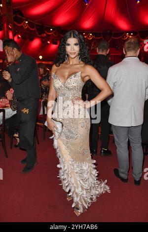 Micaela Schaefer BEI der PALAZZO Gala-Premiere im PALAZZO-Spiegelpalast à Berlin AM 09.11.2024 Banque D'Images