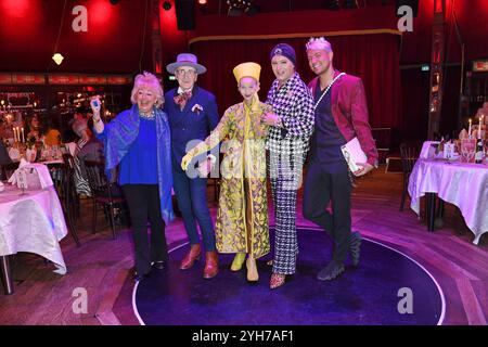 Stefanie Simon, Günther Krabbenhöft, Britt Kanja , Julian F.M. Stoeckel und Marcell Damaschke BEI der PALAZZO Gala-Premiere im PALAZZO-Spiegelpalast in Berlin AM 09.11.2024 Banque D'Images