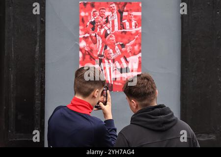 Sheffield, Royaume-Uni. 10 novembre 2024. Sheffield United affiche sur Bramall Lane lors du match du Sky Bet Championship Sheffield United vs Sheffield mercredi à Bramall Lane, Sheffield, Royaume-Uni, le 10 novembre 2024 (photo par Mark Cosgrove/News images) à Sheffield, Royaume-Uni le 11/10/2024. (Photo de Mark Cosgrove/News images/SIPA USA) crédit : SIPA USA/Alamy Live News Banque D'Images