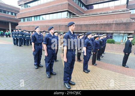 Wolverhampton, Royaume-Uni, 10 novembre 2024. Parade du dimanche du souvenir à Wolverhampton. (Crédit : Gustavo Pantano/Alamy Live News) Banque D'Images