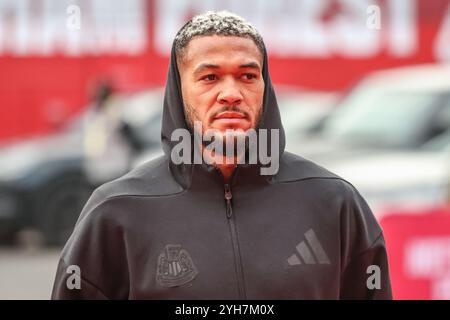 Joelinton de Newcastle arrive lors du match de premier League Nottingham Forest vs Newcastle United au City Ground, Nottingham, Royaume-Uni, le 10 novembre 2024 (photo par Alfie Cosgrove/News images) Banque D'Images