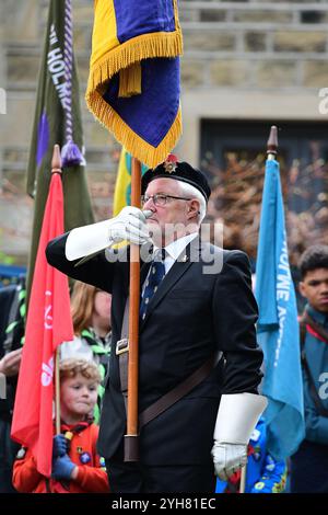 Honley, Huddersfield, Yorkshire, Royaume-Uni, 10 novembre 2024. Service du dimanche du souvenir et défilé à Honley, Huddersfield. Richard Asquith/Alamy Live News Banque D'Images