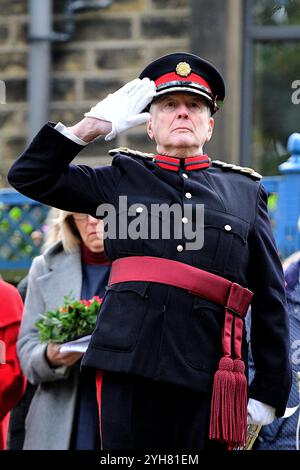 Honley, Huddersfield, Yorkshire, Royaume-Uni, 10 novembre 2024. Service du dimanche du souvenir et défilé à Honley, Huddersfield. Richard Asquith/Alamy Live News Banque D'Images