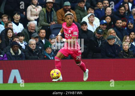 Londres, Royaume-Uni. 10 novembre 2024. Londres, Angleterre, 10 octobre 2024 : Omari Hutchinson (20 Ipswich Town) lors du match de premier League entre Tottenham Hotspur et Ipswich Town au Tottenham Hotspur Stadium à Londres, Angleterre (Alexander Canillas/SPP) crédit : SPP Sport Press photo. /Alamy Live News Banque D'Images