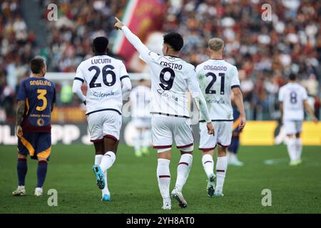 Rome, Italie. 10 novembre 2024. Santiago Tomas Castro de Bologne célèbre après avoir marqué 0-1 buts lors du championnat italien Serie A match de football entre L'AS Roma et le Bologna FC le 10 novembre 2024 au Stadio Olimpico à Rome, Italie. Crédit : Federico Proietti / Alamy Live News Banque D'Images