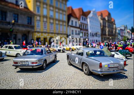 steyr, autriche, 10 juillet 2024, ennstal classic, concours de carsm vintage bmw 3,0 csi et Maserati 3500 GT Coupe Copyright : xx Banque D'Images