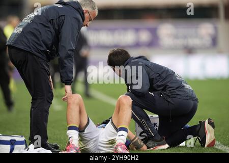 Firenze, Italie. 10 novembre 2024. Domagoj Bradaric de Vérone blessé lors du match de Serie A Enilive 2024/2025 entre Fiorentina et Vérone - Serie A Enilive au stade Artemio franchi - Sport, Football - Florence, Italie - dimanche 10 novembre 2024 (photo Massimo Paolone/LaPresse) crédit : LaPresse/Alamy Live News Banque D'Images