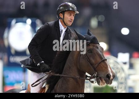 Vérone, Italie. 10 novembre 2024. Piergiorgio Bucci Riding Hantano en action lors du CSI5*- W Longines FEI Jumping World Cup 2024 Gran Prix présenté par KASK, à Pala Fimauto le 10 novembre 2024, Vérone, Italie. Crédit : Roberto Tommasini/Alamy Live News Banque D'Images