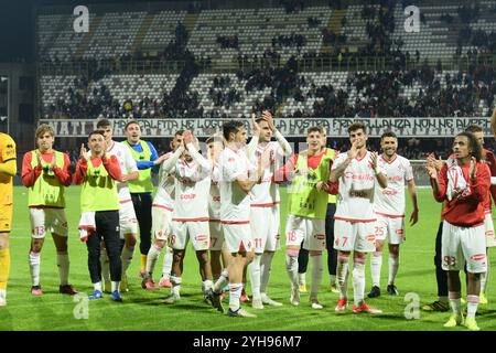 SSC Bari se réjouit de la et de la Serie B BKT entre US Salernitana 1919 vs SSC Bari au stade Arechi Banque D'Images