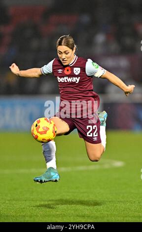 Dagenham, Royaume-Uni. 10 novembre 2024. Super League pour femme. West Ham V Leicester City. Chigwell construction Stadium. Dagenham. Katrina Gorry (West Ham) lors du match de Super League Womens de West Ham V Leicester City Barclays au Chigwell construction Stadium, Dagenham. Crédit : Sport in Pictures/Alamy Live News Banque D'Images