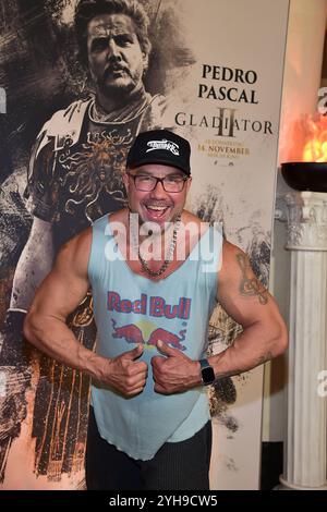 Fan Event GLADIATOR II im Kino Zoo Palast DJ Tomekk Event-screening im Zoopalast Berlin, die Gladiatoren besuchen Berlin zum Fan Event GLADIATOR II AM 10.11.2024 Photopress Mueller Banque D'Images