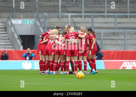 St Helens, Royaume-Uni. 10 novembre 2024. St Helens, Angleterre, 10 novembre 2024 caucus de groupe pour Liverpool avant le coup d'envoi. Liverpool v Chelsea, St Helens Stadium, WSL (Sean Walsh/SPP) crédit : SPP Sport Press photo. /Alamy Live News Banque D'Images