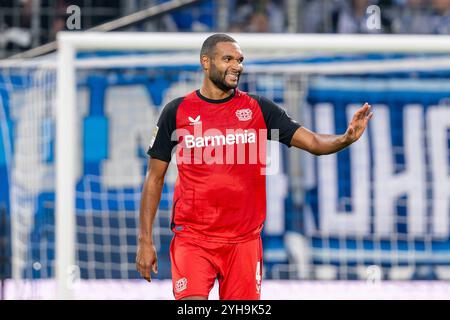 Bochum, Allemagne. 09 novembre 2024. Football : Bundesliga, VfL Bochum - Bayer Leverkusen, Journée 10, Vonovia Ruhrstadion : Jonathan Tah de Leverkusen Reacts. Crédit : David Inderlied/dpa - NOTE IMPORTANTE : conformément aux règlements de la DFL German Football League et de la DFB German Football Association, il est interdit d'utiliser ou de faire utiliser des photographies prises dans le stade et/ou du match sous forme d'images séquentielles et/ou de séries de photos de type vidéo./dpa/Alamy Live News Banque D'Images