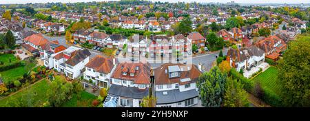 Vue aérienne d'Ealing, un quartier résidentiel dans la partie ouest de Londres, Royaume-Uni Banque D'Images