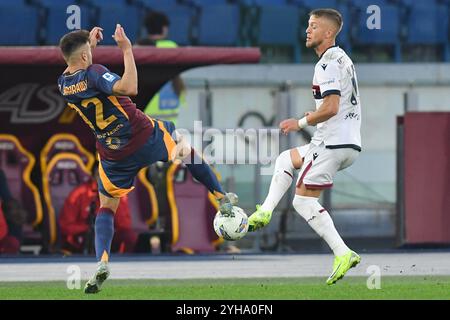 Stephan El Shaarawy de l'AS Roma, Jesper Karlsson de Bologne lors du match de Serie A entre Roma et Bologne au stade Olympique, Italie, le 10 novembre 2024. &#XA;Mattia Vian lors de l'AS Roma vs Bologna FC, match de football italien Serie A à Rome, Italie, le 10 novembre 2024 Banque D'Images