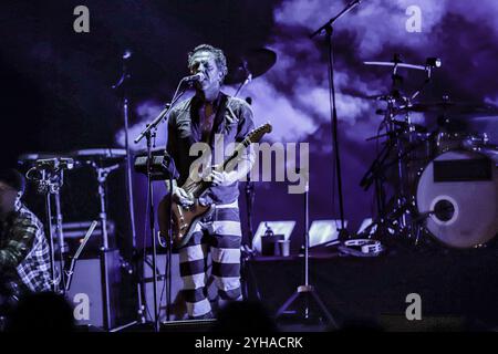 9 novembre 2024, Piacenza, Italie : le groupe flamand DEUS se produit au Teatro municipale de Piacenza, dans le cadre du Festival Barezzi. (Crédit image : © Carlo Vergani/Pacific Press via ZUMA Press Wire) USAGE ÉDITORIAL SEULEMENT! Non destiné à UN USAGE commercial ! Banque D'Images