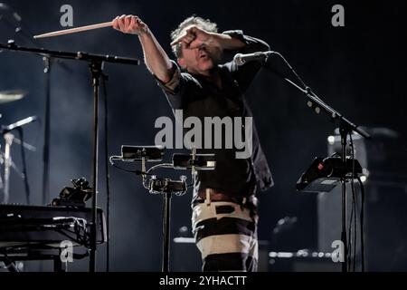 9 novembre 2024, Piacenza, Italie : le groupe flamand DEUS se produit au Teatro municipale de Piacenza, dans le cadre du Festival Barezzi. (Crédit image : © Carlo Vergani/Pacific Press via ZUMA Press Wire) USAGE ÉDITORIAL SEULEMENT! Non destiné à UN USAGE commercial ! Banque D'Images