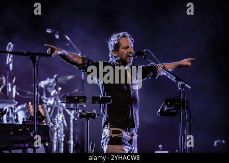 9 novembre 2024, Piacenza, Italie : le groupe flamand DEUS se produit au Teatro municipale de Piacenza, dans le cadre du Festival Barezzi. (Crédit image : © Carlo Vergani/Pacific Press via ZUMA Press Wire) USAGE ÉDITORIAL SEULEMENT! Non destiné à UN USAGE commercial ! Banque D'Images