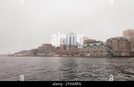 Halifax, N.-É., Canada - 23 juin 2024 : Marriott Harbour Front et Historic Properties with Copy-Space Banque D'Images