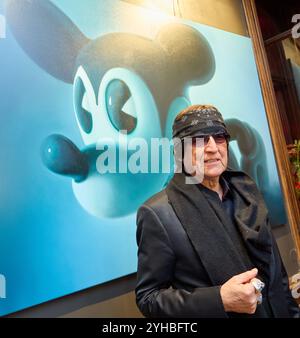 Soirée de charité avec vente aux enchères en faveur de Volkshilfe à l'occasion du 75e anniversaire de Michael Häupt Président de Volkshilfe au Palais Szechenyi Rahimi à Vienne, le 7 novembre 2024. Gottfried HELNWEIN (Portrait) - 20241107 PD21446 crédit : APA-PictureDesk/Alamy Live News Banque D'Images