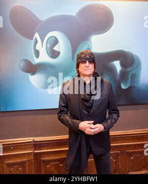 Soirée de charité avec vente aux enchères en faveur de Volkshilfe à l'occasion du 75e anniversaire de Michael Häupt Président de Volkshilfe au Palais Szechenyi Rahimi à Vienne, le 7 novembre 2024. Gottfried HELNWEIN (Portrait) - 20241107 PD21455 crédit : APA-PictureDesk/Alamy Live News Banque D'Images