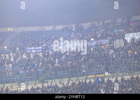 Milan, Italie. 10 novembre 2024. napoli supporters pendant le FC Internazionale vs Napoli serie A - Milan, Italie - 10 novembre 2024 crédit : Kines Milano/Alamy Live News crédit : Kines Milano/Alamy Live News Banque D'Images