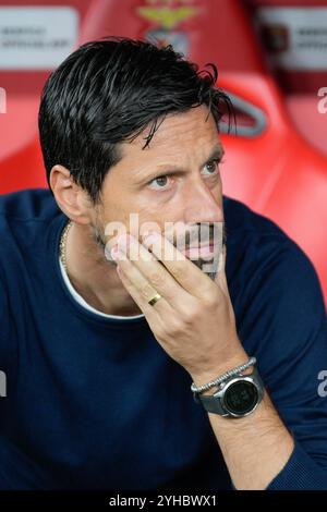 Lisbonne, Portugal. 10 novembre 2024. Vitor Bruno, entraîneur du FC Porto vu lors du match de football BWIN de Liga Portugal entre SL Benfica et FC Porto à l'Estadio da Luz. Score final : SL Benfica 4:1 FC Porto (photo Bruno de Carvalho/SOPA images/Sipa USA) crédit : Sipa USA/Alamy Live News Banque D'Images