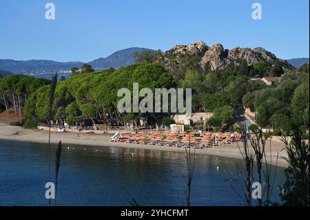 Leo Beach, Bucht à Santa Maria Navarrese, Sardaigne, Itallien *** Leo Beach, baie à Santa Maria Navarrese, Sardaigne, Italie Banque D'Images