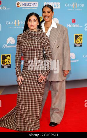 Neneh Cherry mit Tochter Mabel BEI der Verleihung der MTV European Music Awards 2024 in der Co-op Live Arena. Manchester, 10.11.2024 *** Neneh Cherry avec sa fille Mabel aux MTV European Music Awards 2024 au Co op Live Arena Manchester, 10 11 2024 Foto:xH.xZwanzigerx/xFuturexImagex mtv 4194 Banque D'Images