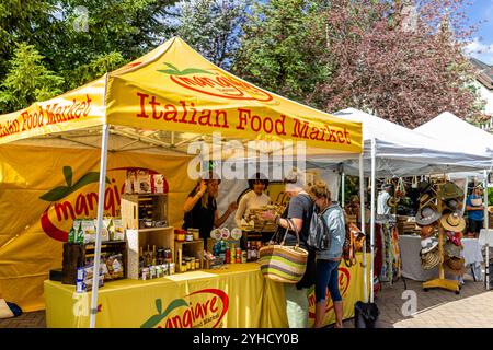 Vail, États-Unis - 3 juillet 2022 : marché alimentaire italien dans le Colorado vendeurs local Stall Sign Banque D'Images