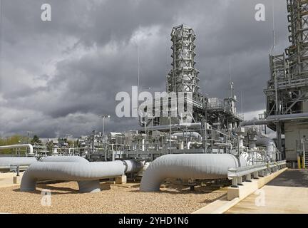 Tuyauterie dans une nouvelle usine de compression de gaz à Peterborough, Royaume-Uni. Banque D'Images