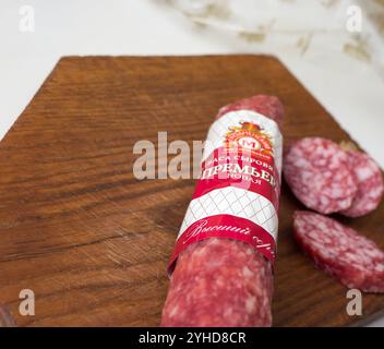 Grodno usine d'emballage de viande saucisse original porc. Banque D'Images