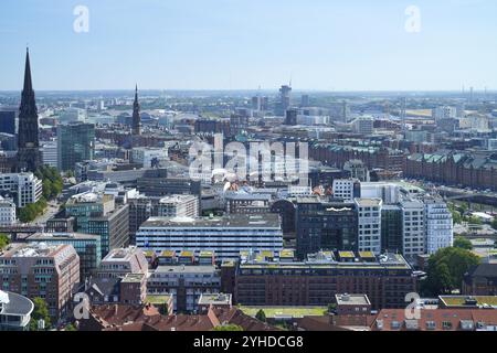 Vue de St Michaelis, ville libre et hanséatique de Hambourg, Allemagne, Europe Banque D'Images