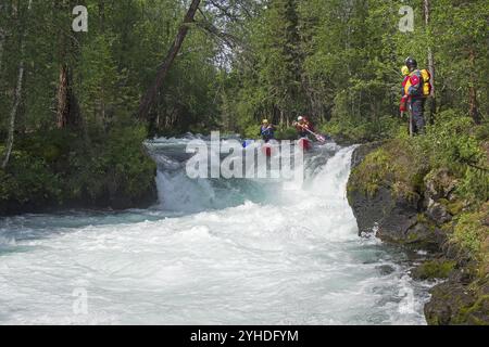 Buryatia, Russie, 31 juillet 2019 : catamaran sportif sur les rapides. Le, Europe Banque D'Images