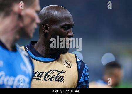 Milan, Italien. 10 novembre 2024. Romelu Lukaku de la SSC Napoli regarde pendant la Serie A 2024/25 le match de football entre le FC Internazionale et la SSC Napoli au San Siro Stadium crédit : dpa/Alamy Live News Banque D'Images