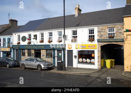 joyces bar et salon the diamond carndonagh, comté de donegal, république d'irlande Banque D'Images