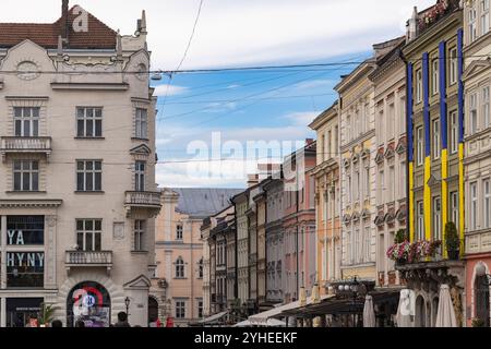 Lviv, Ukraine - 26 octobre 2024 : place du marché à Lviv Banque D'Images