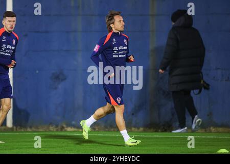 Zagreb, Croatie. 11 novembre 2024. Joueur de Croatie Luka Modric lors de la session d'entraînement de l'équipe nationale croate de football avant le match de la Ligue des Nations contre l'Écosse. Photo : Luka Stanzl/PIXSELL crédit : Pixsell/Alamy Live News Banque D'Images