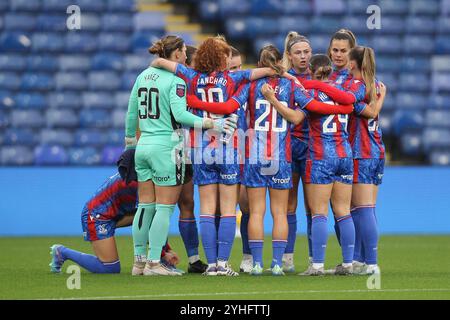 Londres, Royaume-Uni. 09 novembre 2024. Crystal Palace Women se caucent lors du match de Super League féminine entre Crystal Palace Women et Manchester City Women à Selhurst Park, Londres, Angleterre, le 3 novembre 2024. Photo de Ken Sparks. Utilisation éditoriale uniquement, licence requise pour une utilisation commerciale. Aucune utilisation dans les Paris, les jeux ou les publications d'un club/ligue/joueur. Crédit : UK Sports pics Ltd/Alamy Live News Banque D'Images